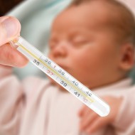 Субфебрильная температура: причины у детей. Надо ли это лечить?